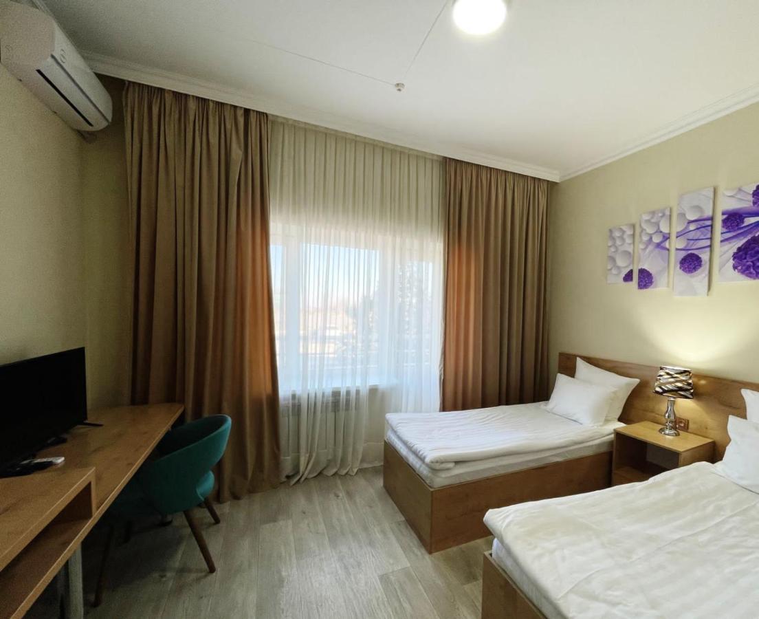Aktau Airport Hotel Eksteriør bilde